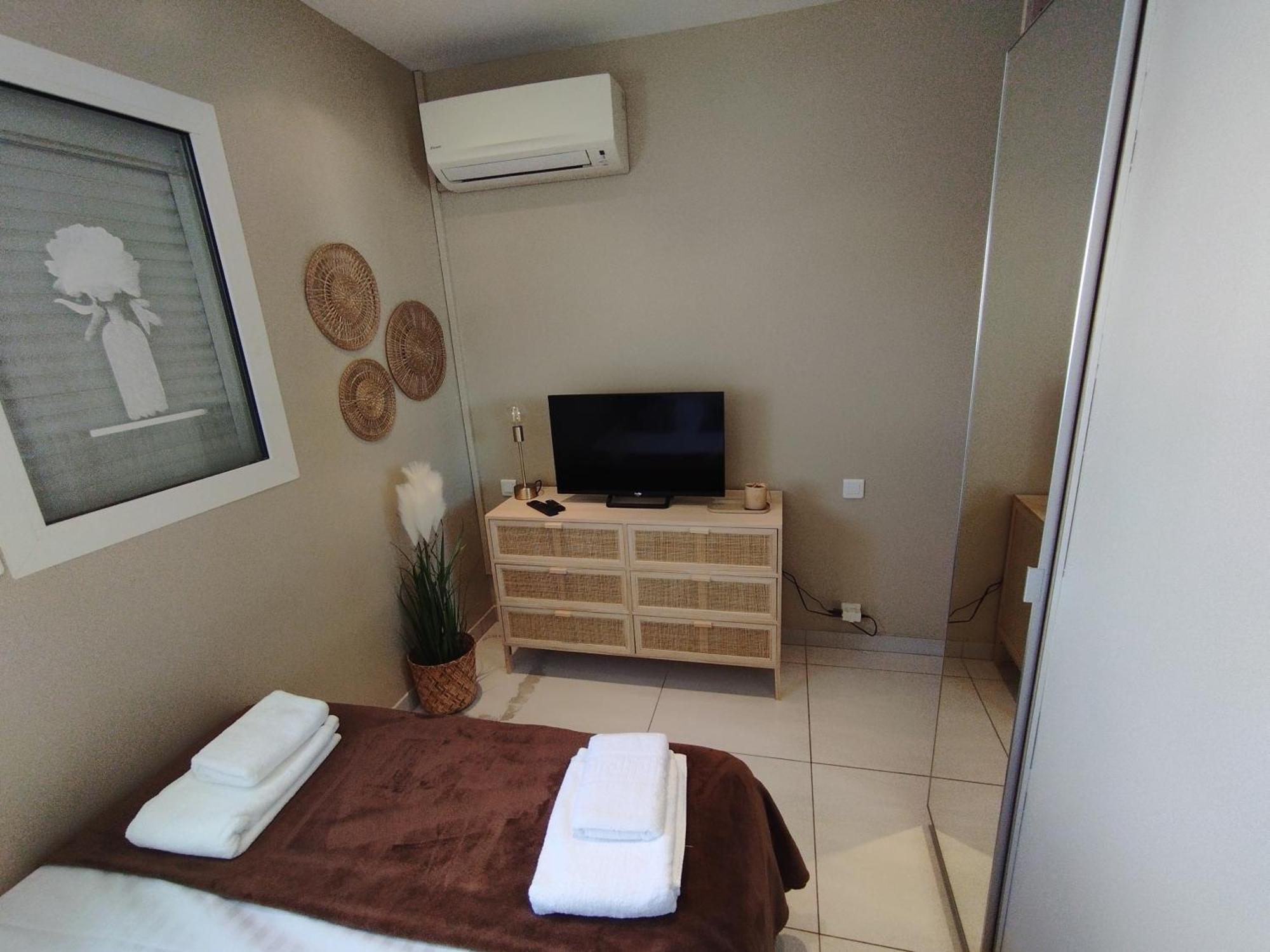 Cannes Palm Beach Parking, Clim, Wifi Plage 2' A Pieds Exterior foto